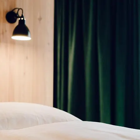 Johann Hotel 4*