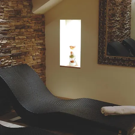 Johann Hotel 4*